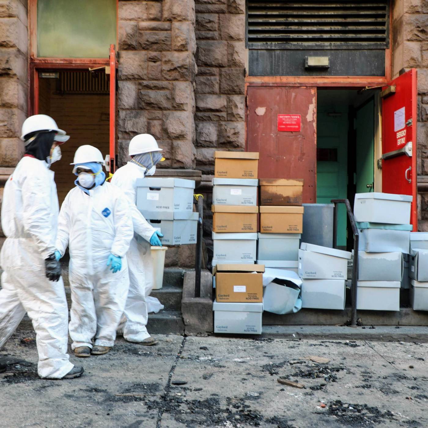 TERS was salvaging MOCA Collections at 70 Mulberry, MOCA Institutional Archives.