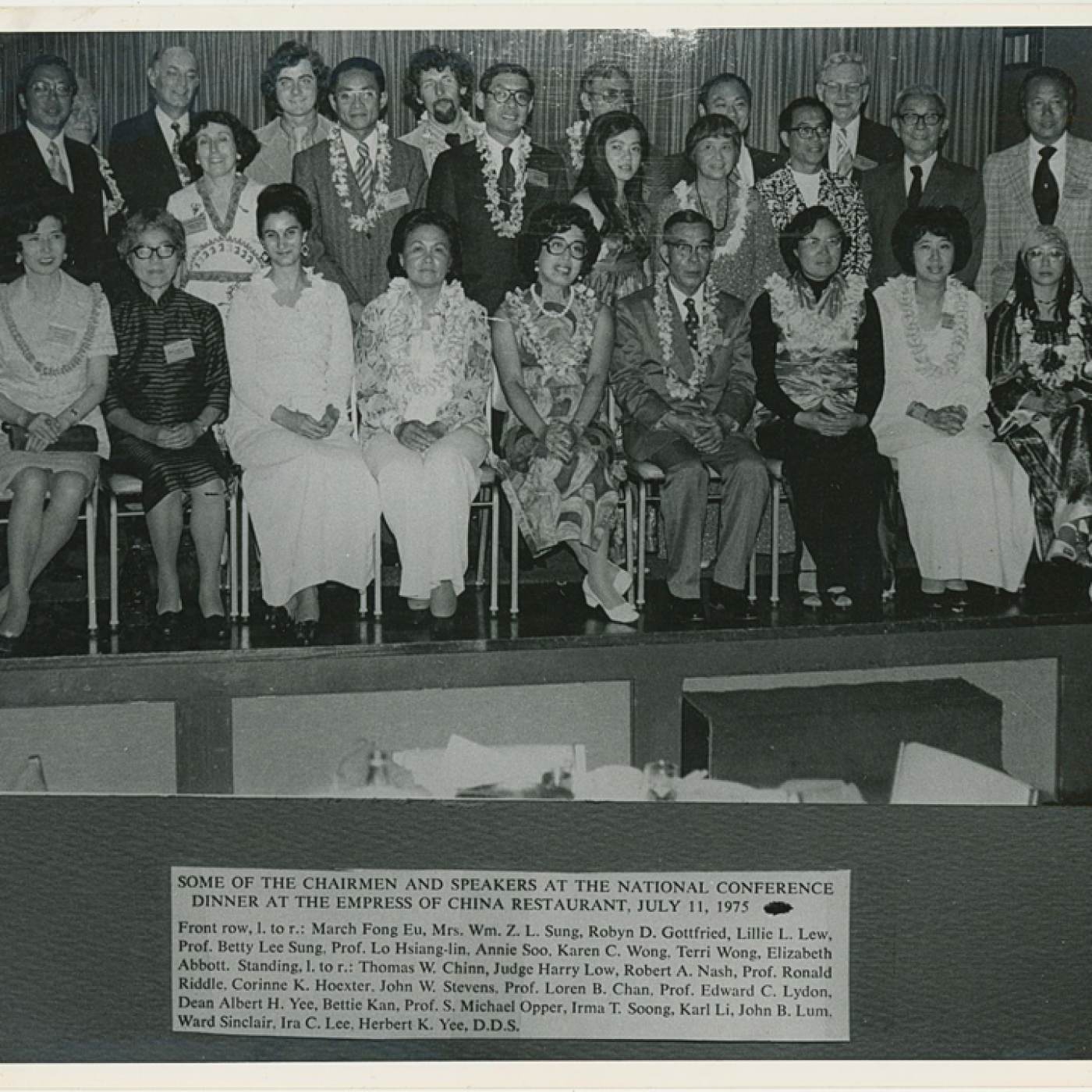 Dr. Betty Lee Sung at the first national conference of the Chinese Historical Society of America held in San Francisco on July 10-12, 1975. Courtesy of Dr. Betty Lee Sung, Museum of Chinese in America (MOCA) Collection.
1975 年 7 月 10 日至 12 日，宋李瑞芳博士在旧金山美国华人历史学会第一次全国会议上。图片由宋李瑞芳博士捐赠，美国华人博物馆 (MOCA)馆藏。